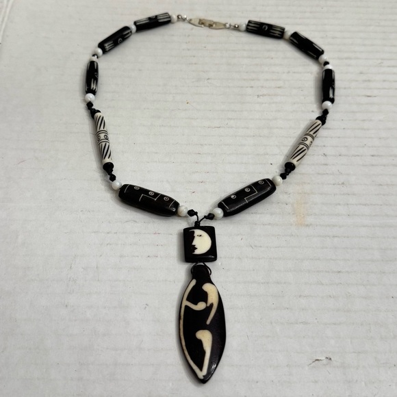 Vintage Heishi Shell Tibetan Beads Brown Pendant Statement Necklace Tribal Moon - Picture 4 of 16